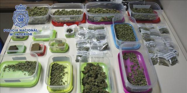 Cuatro detenidos por distribuir droga a jóvenes en un club de cannabis de Madrid