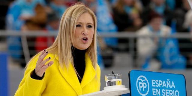 Cifuentes arremete contra Carmena: "Más atascos, suciedad y contaminación"