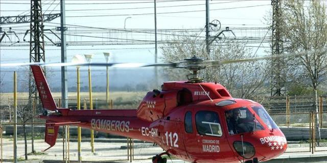 Los bomberos de la Comunidad muestran su trabajo a los usuarios del abono joven