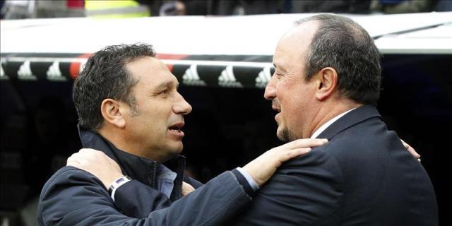 El Bernabéu concentra sus protestas en Benítez