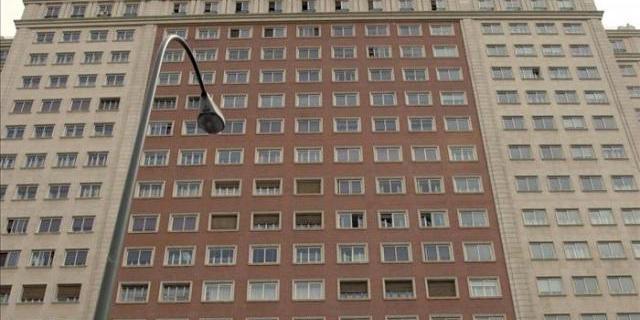 El Ayuntamiento sigue con los trámites del Edificio España ya que no ha habido "nueva orden"