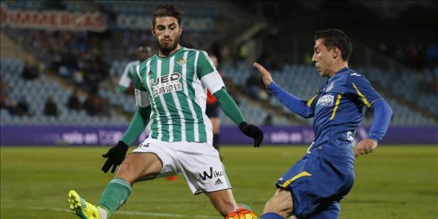 Lago: "Aduriz, por números, debería tener una oportunidad en la selección"