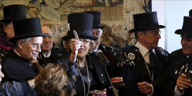 Carmena defiende la ausencia de límites para la sátira en Carnaval