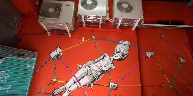 Las calles de Madrid esconden galerías de arte temporales y andantes