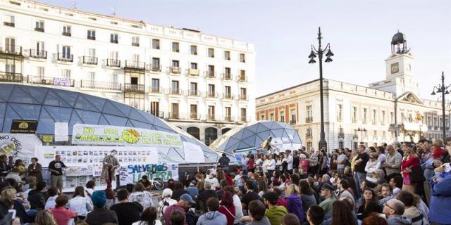 La placa en homenaje al Movimiento 15M no se pondrá en la sede de la Comunidad