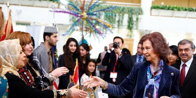 La reina Sofía inaugura la Kermés, bazar diplomático con fines solidarios