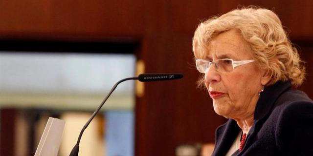 Carmena insta a los cercanos a ETA a pedir perdón y a renegar de su pasado