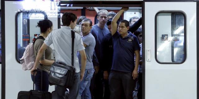 Vallecas pedirá a Cifuentes que la L-1 abra hasta Pacífico el 1 de septiembre