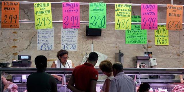 Los precios subieron un 0,4 % en abril en Madrid pero cayeron un 1,1 % en un año