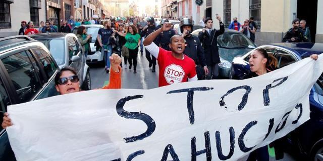 Colectivos sociales piden a Podemos e IU que no se apropien del 15M