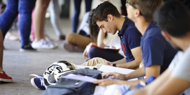 323.900 universitarios han disfrutado de beca este año