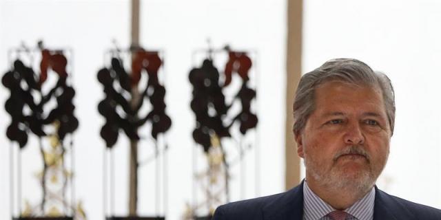 Méndez de Vigo censura la decisión de la C.Valenciana sobre las prácticas en hospitales