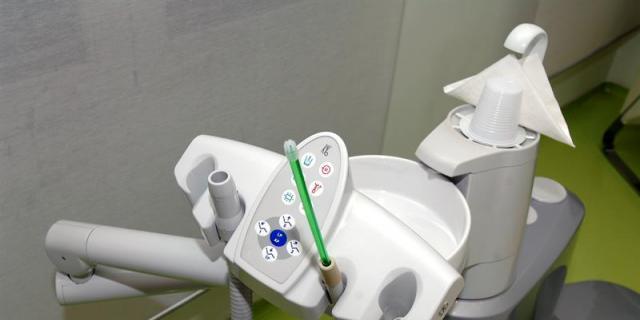 El Pleno de la Asamblea pide la puesta en marcha del plan de salud bucodental