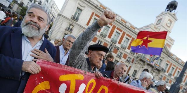 Memoria Histórica propone retirar a Arias Navarro el título de hijo predilecto