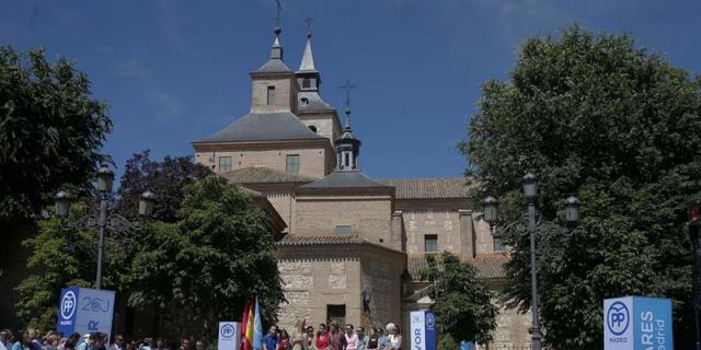 Cospedal: Podemos pactará "con quien sea" para llegar al Gobierno