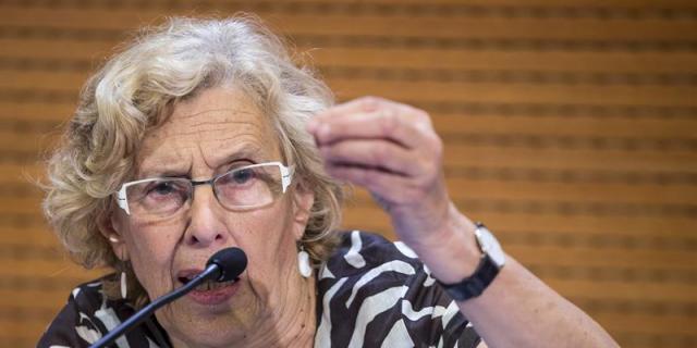 Carmena: Somos la ciudad del "sí", no vamos a prohibir el día sin bañador