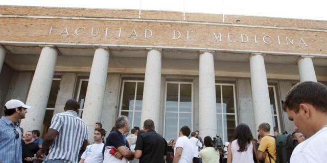 Medicina en la UCM y la UAM, los estudios de grado más demandados en Madrid
