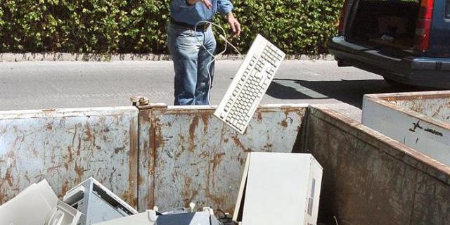 Madrid destina 3,6 millones a la red de puntos limpios