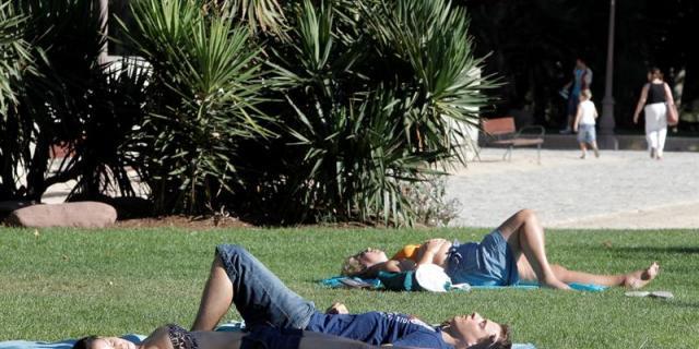 Pesadilla de una noche de verano: calor, ruido y falta de rutina