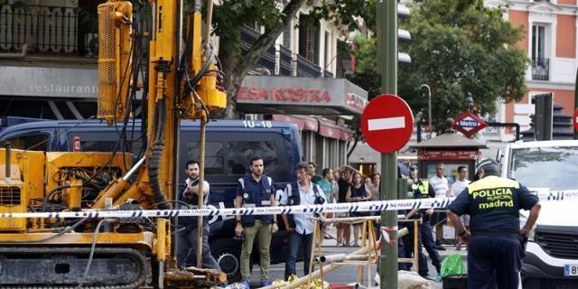 Muere un operario al caerle encima la varilla de una máquina perforadora