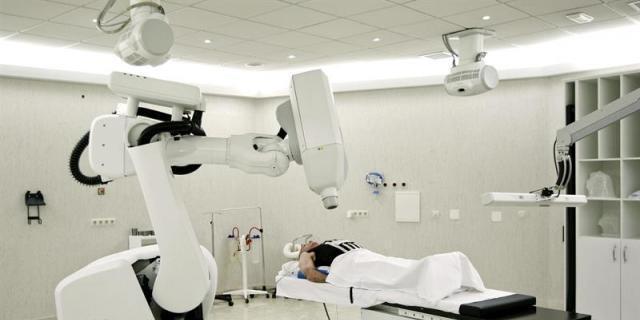 El Clínico y La Princesa tendrán nuevos equipos de Oncología Radioterápica