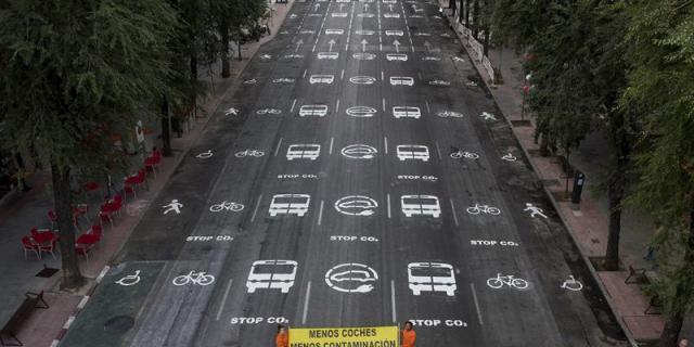 Greenpeace redecora de forma reivindicativa Bravo Murillo