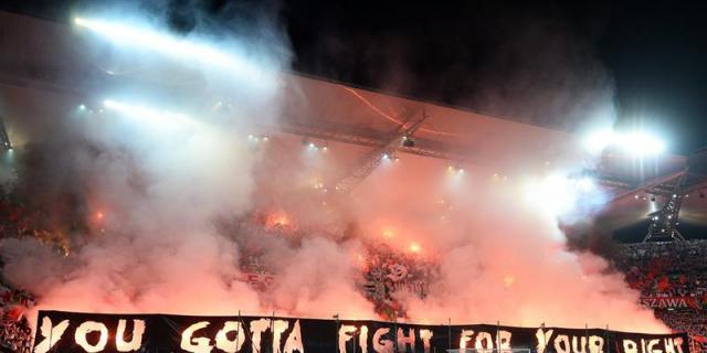	Detenidos dos hinchas del Legia por destrozos en un bar y agredir a camareras