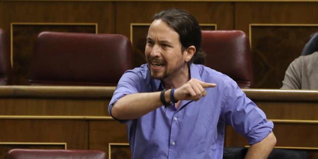Iglesias es llamado al orden durante un incidente de los diputados de Podemos