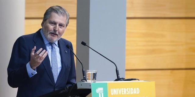 Méndez de Vigo rememora al ingeniero del hipódromo en la inauguración del museo