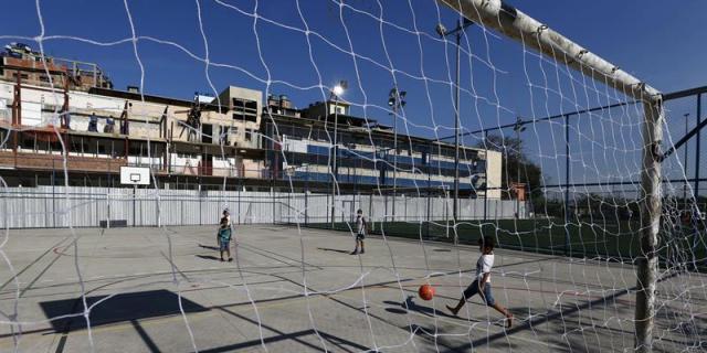 La Comunidad estudia aumentar las horas de educación física en los colegios 