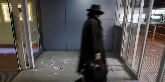 UGT decide el lunes si continúa la huelga de limpieza en Atocha y Chamartín