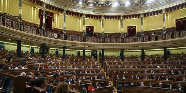Minuto de silencio sin Podemos en el Congreso de los Diputados