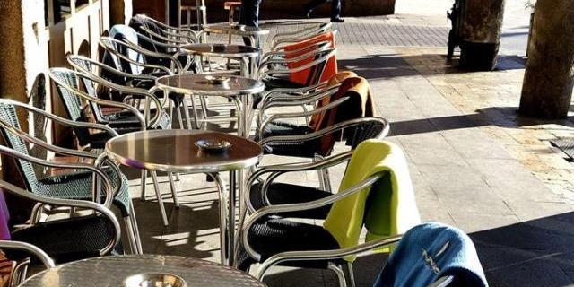 La burocracia para solicitar la ampliación de horarios en Navidad desespera a los hosteleros 