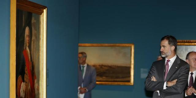 El Rey inaugura la nueva exposición sobre la figura y el legado de Carlos III