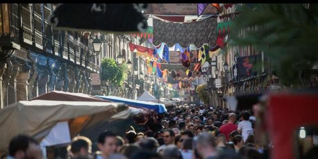 Alcalá de Henares atrajo 20.000 turistas más en 2016 por el año Cervantes