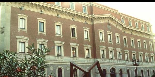 El Tribunal de Cuentas abre diligencias a 15 concesiones públicas de municipios