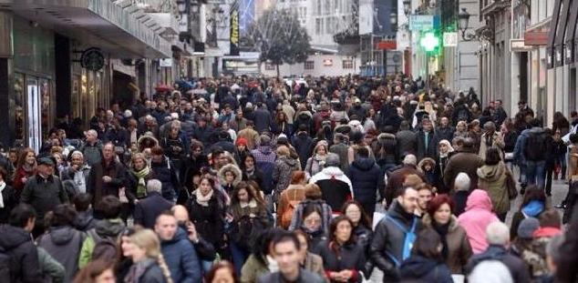 Las calles comerciales de Madrid se llenaron de personas en 2016