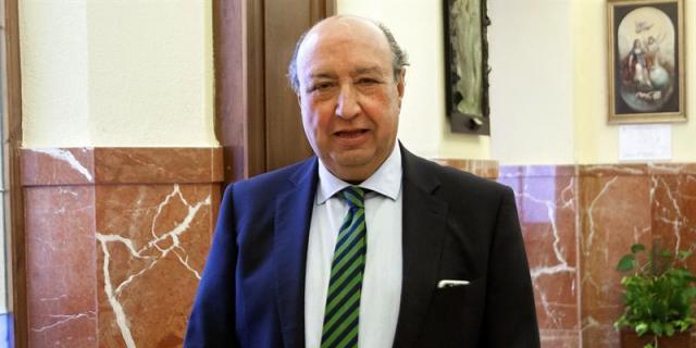 La Policía dice que reducirán el retraso en la cita del DNI