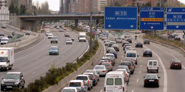 Un socavón en el túnel de República Dominicana colapsa el tráfico en la zona de Chamartín