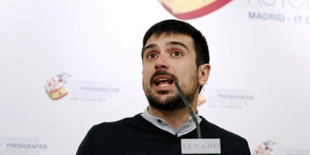 Espinar dice a Errejón que dispute con Iglesias el liderazgo de Podemos