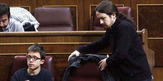 Iglesias y su núcleo duro asistirán a la moción de censura contra Cifuentes