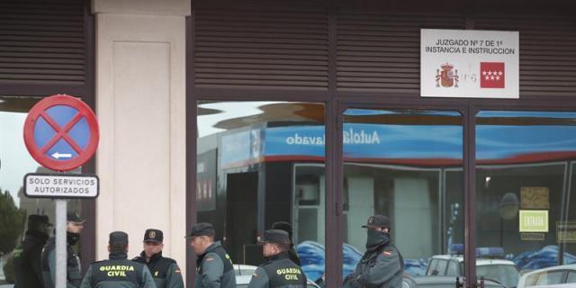 Orden de alejamiento mutua para el futbolista Lucas Hernández y su novia