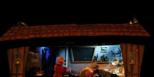 Un año después los titiriteros ponen en pie al Teatro del Barrio