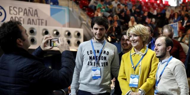 Esperanza Aguirre echa de menos la presencia de Aznar en el congreso del PP
