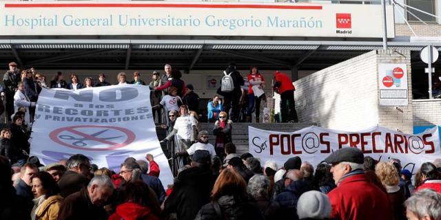 La marea blanca denuncia el "derrumbe" de la sanidad pública en Madrid