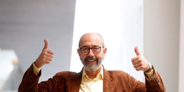 "Apague el móvil y disfrute con la música"