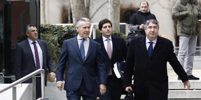 La Fiscalía pide prisión bajo fianza de 100.000 euros para Blesa por las "black"