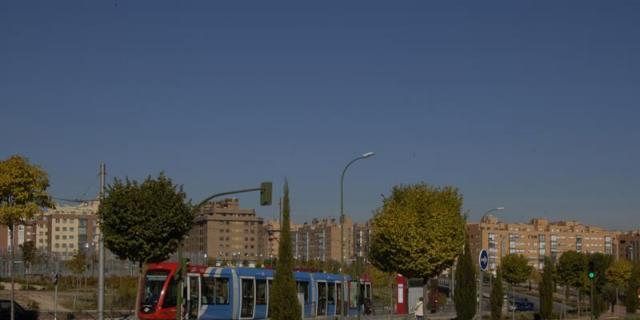 Cifuentes quiere reducir las aportaciones a Metro Ligero