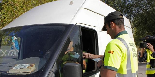 La Policía inicia una campaña en Colmenar para controlar el uso del cinturón