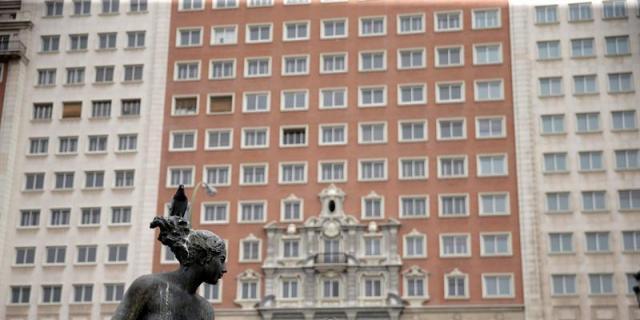 Las obras del Edificio España se retrasan por Wanda